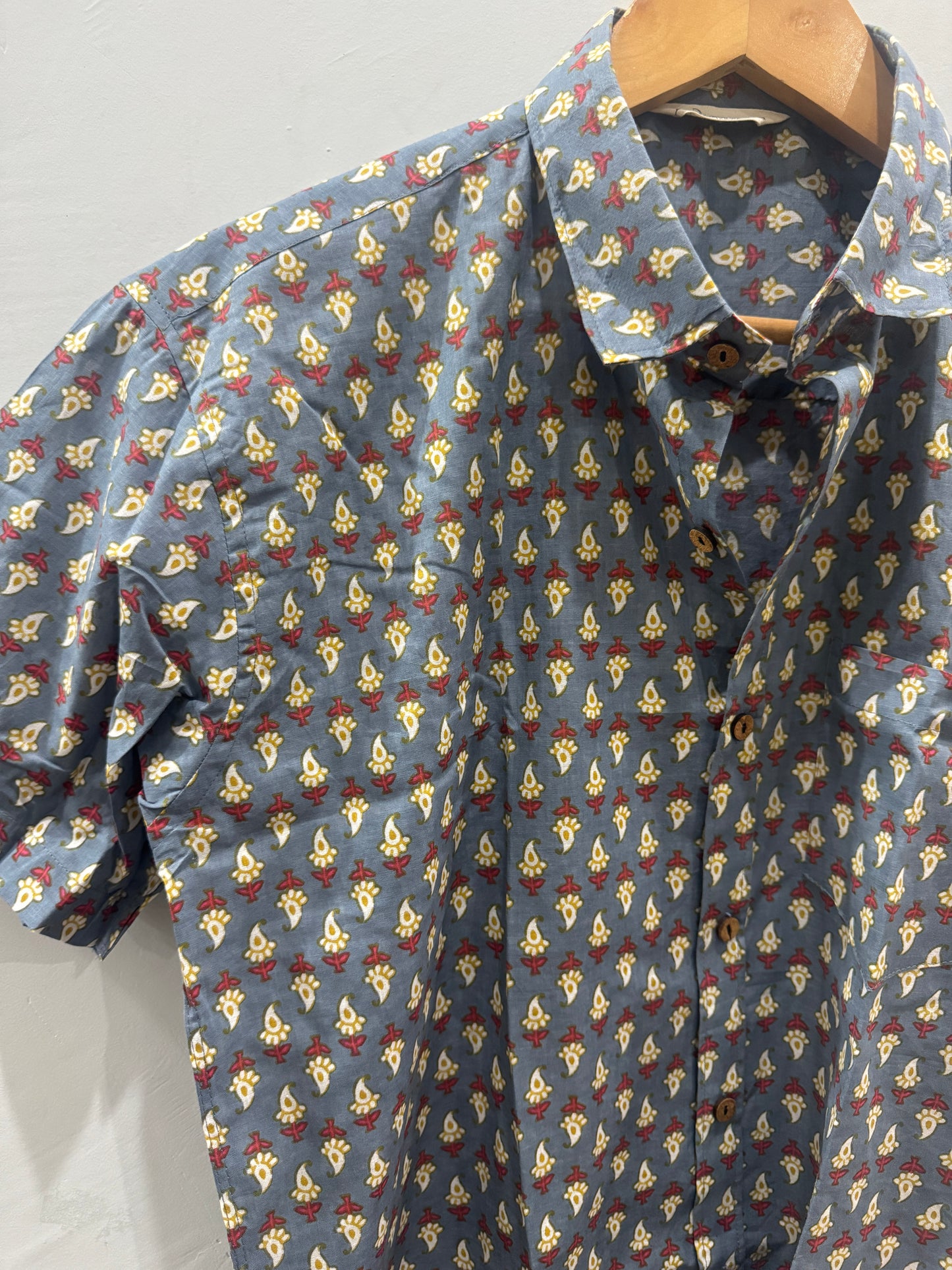 Iris |100% Pure Cotton Men's Shirts | Half Sleeves